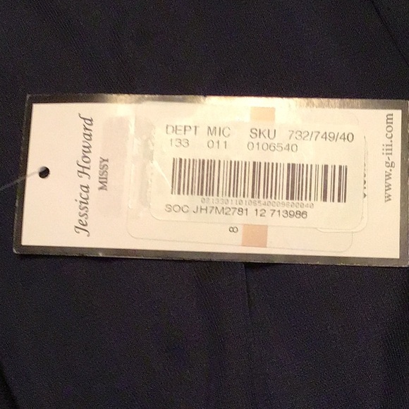 Ladies formal dress - Picture 9 of 9